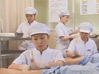 जपानीस नर्स काम कर रहे हेरी शिश्न